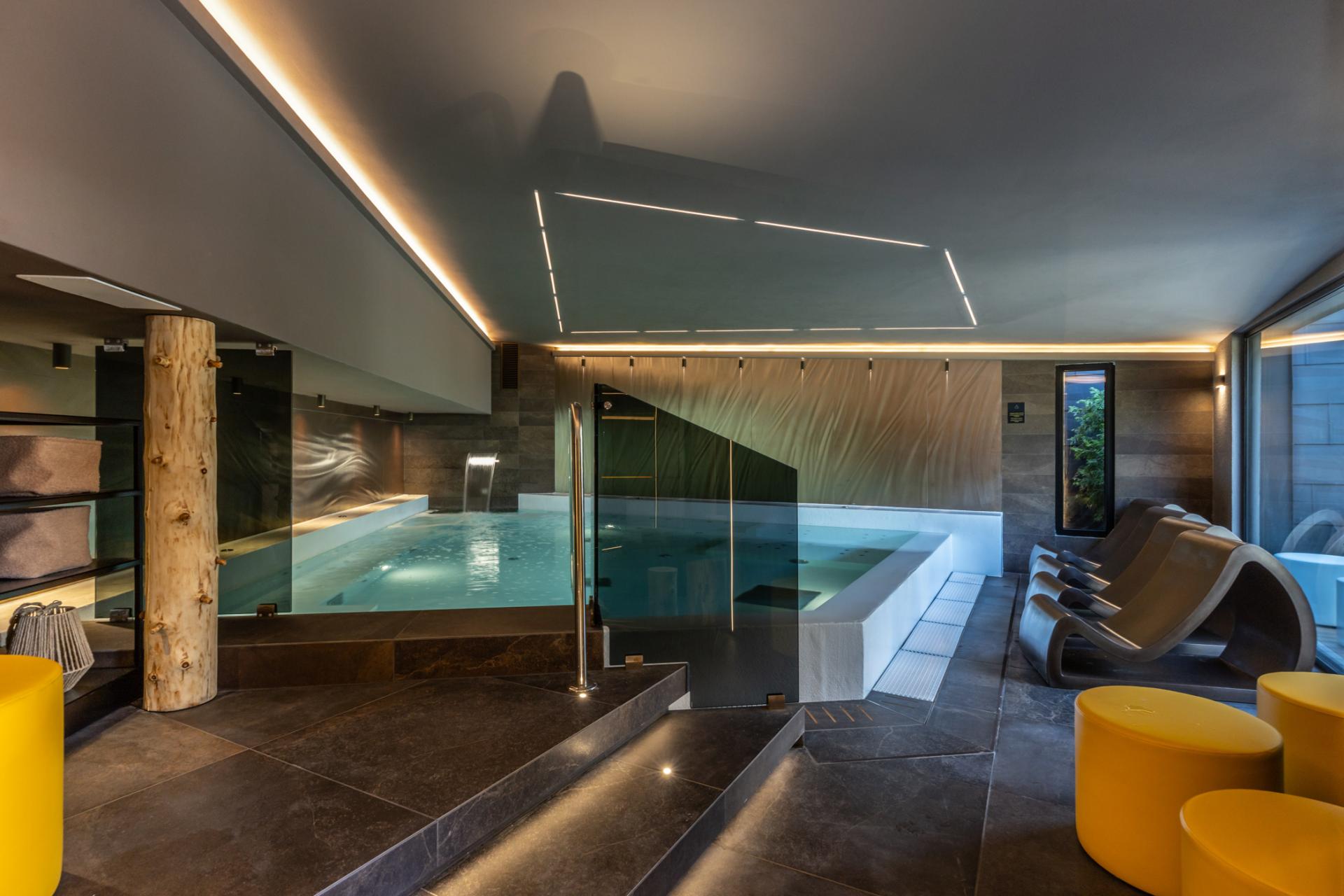 AQUARIA - infinity pool idromassaggio 